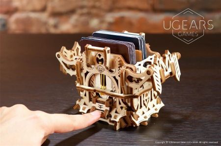 Ugears 3D dřevěné mechanické puzzle Schránka na karty