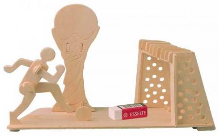 Woodcraft construction kit Woodcraft Dřevěné 3D puzzle stojánek na tužky fotbal