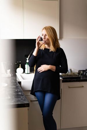 Těhotenská a kojící tunika Mommy milk & love černá