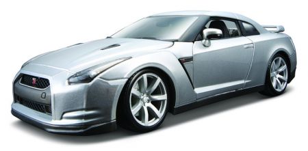 BBURAGO - Nissan GT-R 2009 1:18 Silver